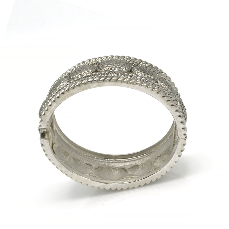 OXIDIZED SILVER PLATED HAMMERED OVAL HINGED BRACELET