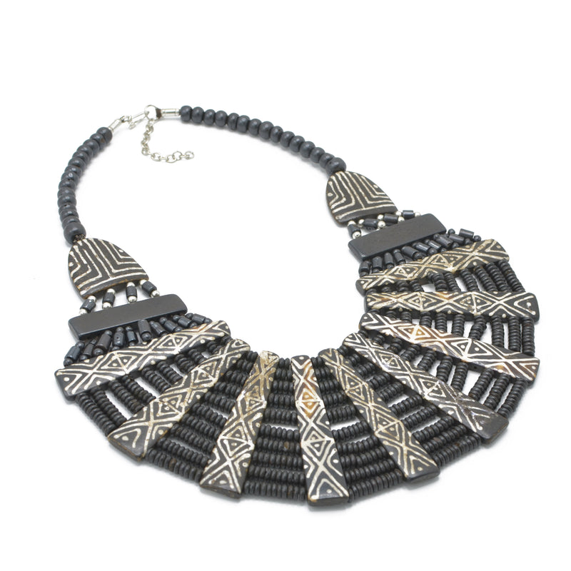 BROWN RESIN AND BONE STATEMENT NECKLACE
