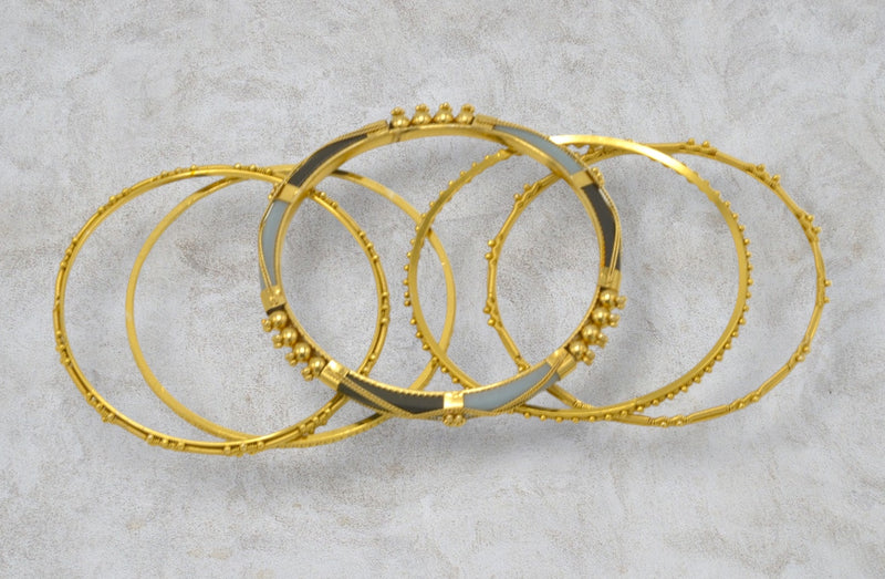 Gold 5 pcs bangle set