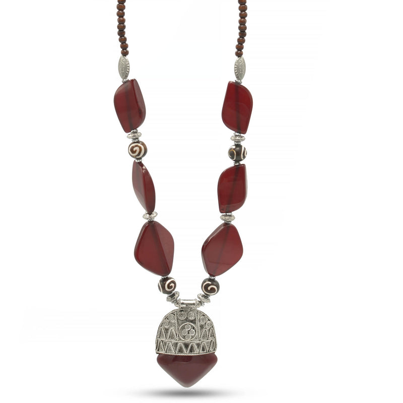 BURGUNDY AND WOOD RESIN BEADS SILVER PENDANT NECKLACE