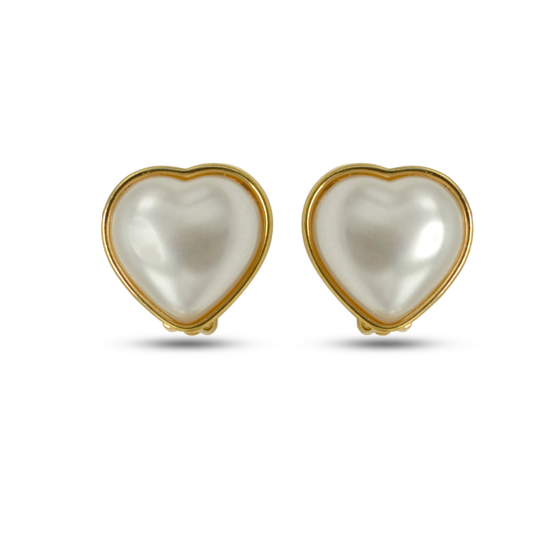 Gold cream heart pearl clip-on earring
