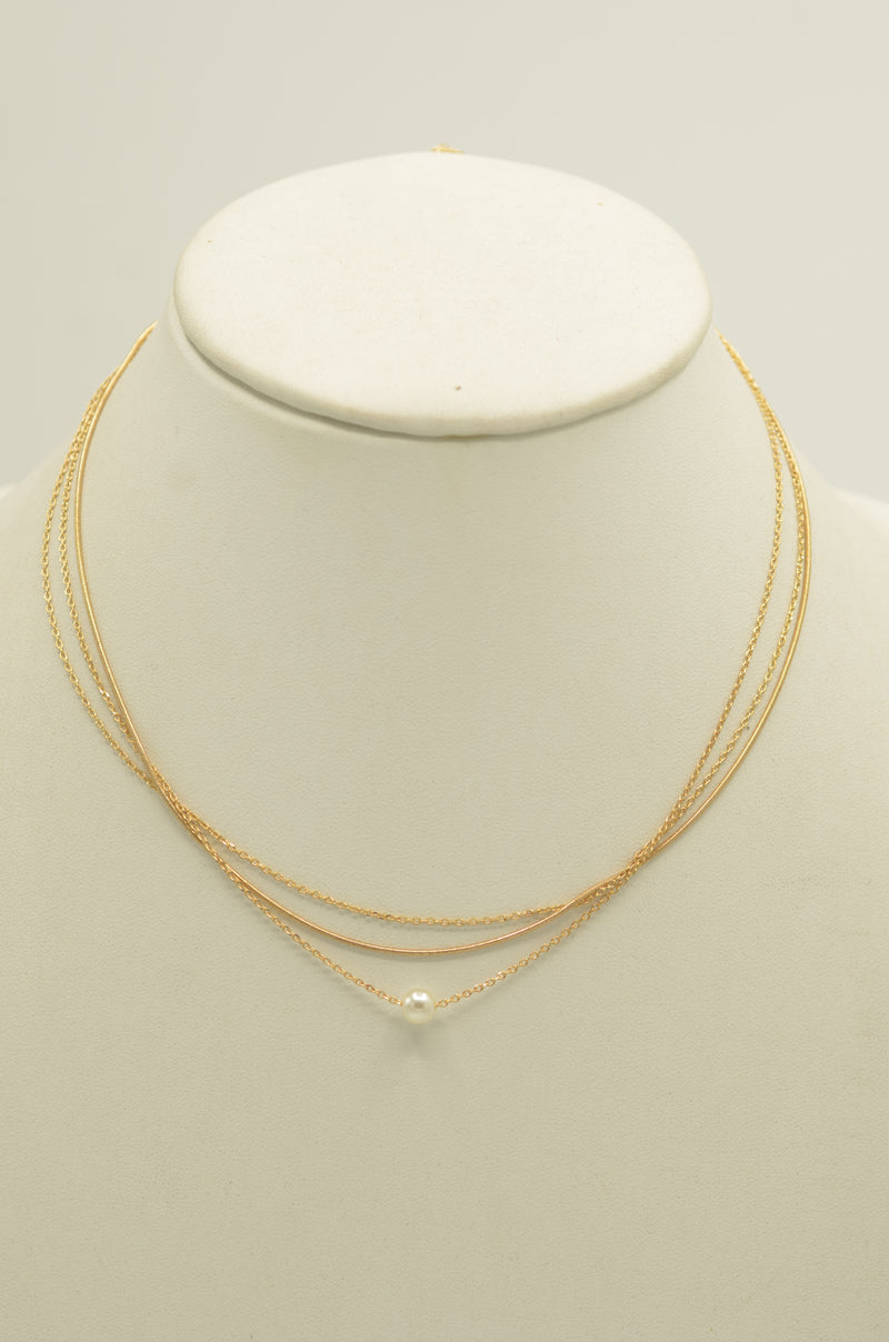 Gold three row chain and pearl necklace