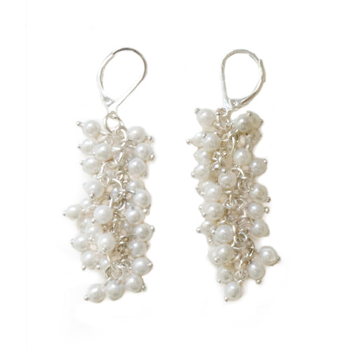 Dangling mini multi pearl earrings