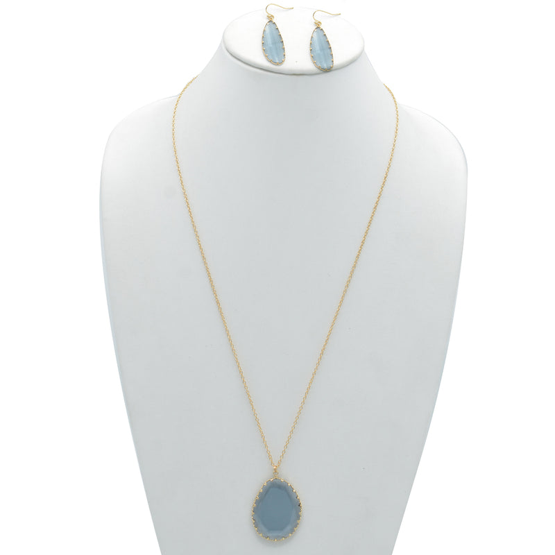 GOLD BLUE CRYSTAL PENDANT NECKLACE AND EARRINGS SET