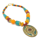 MULTI-COLOR BEAD GOLD OVAL PENDANT NECKLACE