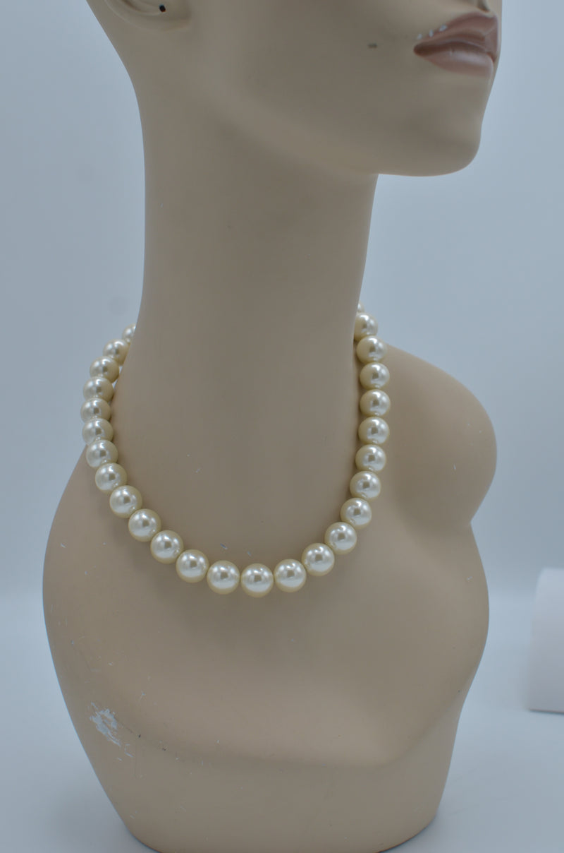GOLD 12 MM CREAM PEARL SHORT NECKLACE